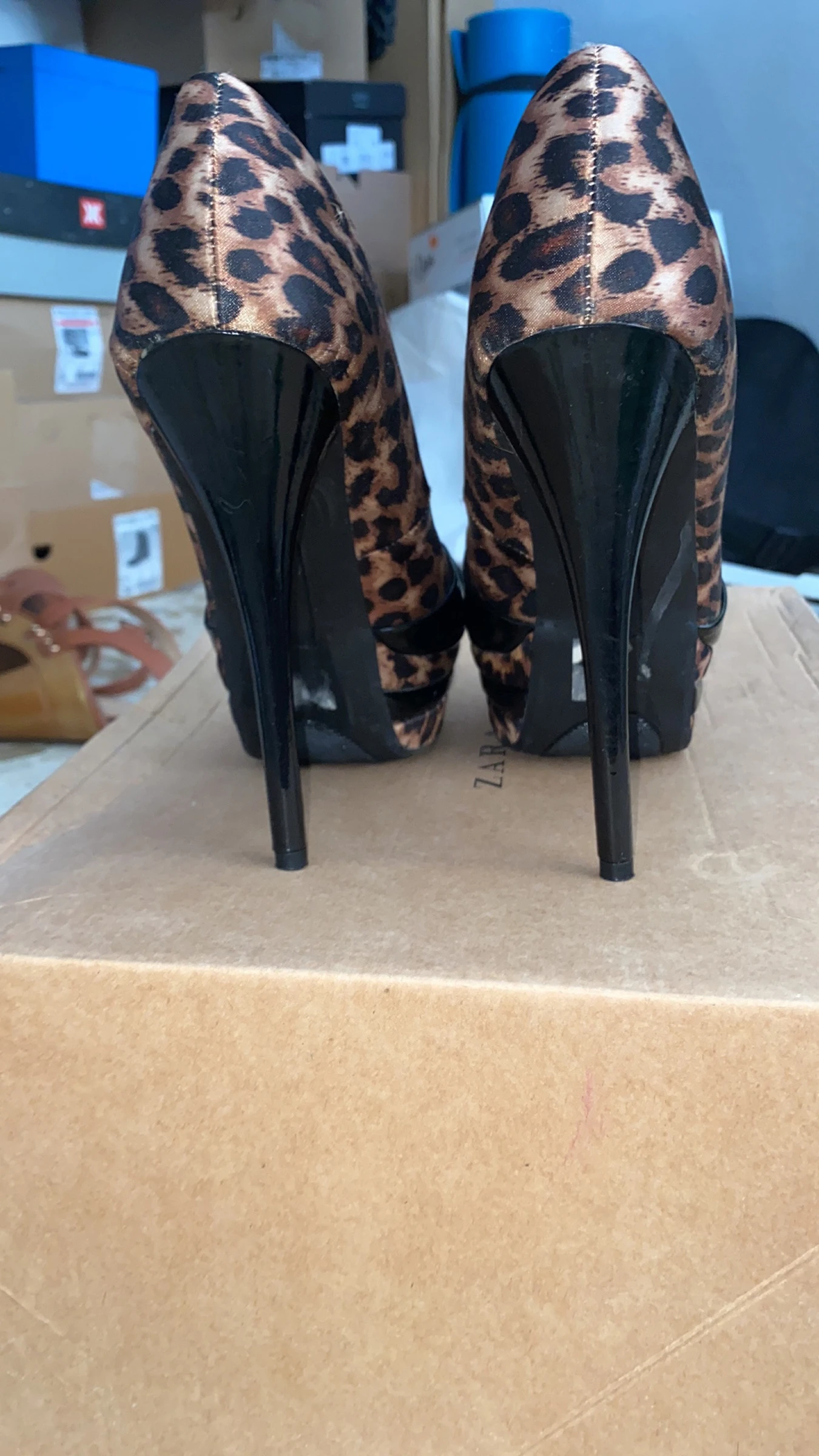Zapatos de leopardo de tacón de aguja – photo 3